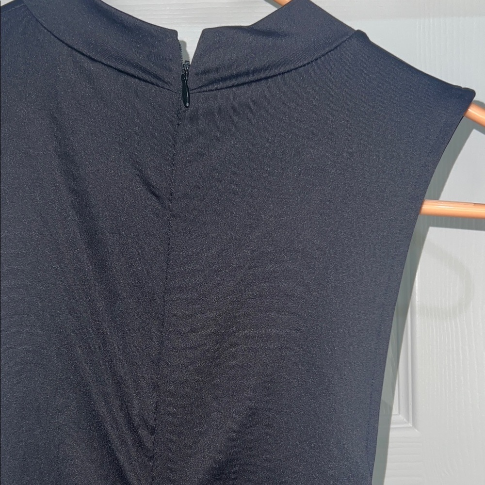 Forever 21 Classic Black Dress - Picture 7 of 7